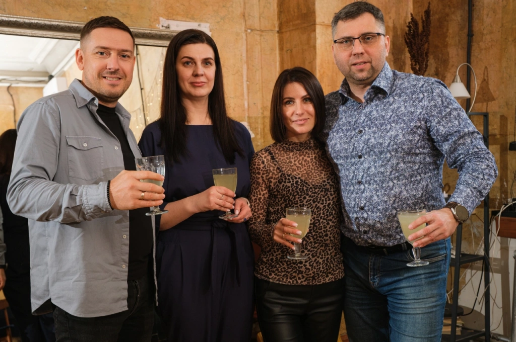 копроратив весны.webp